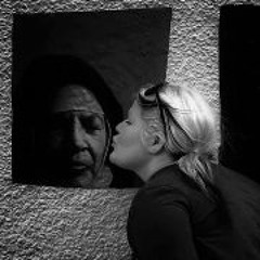 Courtney R Blackenstein