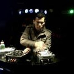 Dee Jay Alejandro Bernal