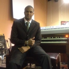 I'm playing organ after church just alil bump !  Lol