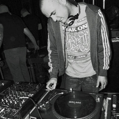 DJ.Xearo