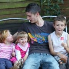 Xander Big-Yellow Bobley