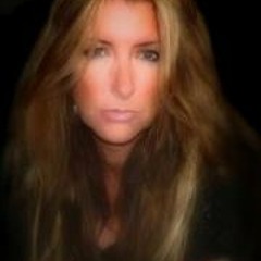 Angie 'RnRQueen' Poucher