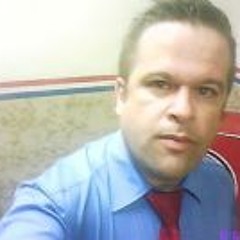 Tecladista Marcelo Siimas