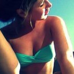 Karla Fernanda Sabando C