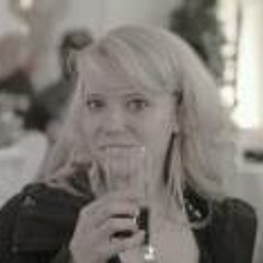 Swedish House Mafia - Essential Mix 2010 09 04 Swedish House Mafia at Creamfields 2010.mp3