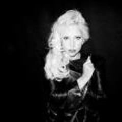 Camila Arellano Flores