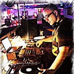 Michael Tonks (DJTonksy)