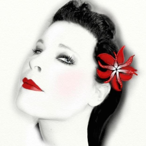 Vanessa Devinie’s avatar