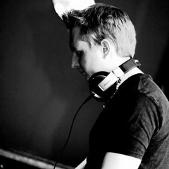 Dj Johnny B