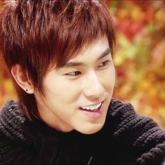 The girl who can't break up, the boy who can't leave - Lee Sang