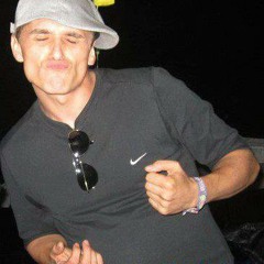 Vek feat. Wil-R - Go