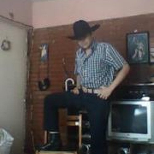 Luis Hernandez 100’s avatar