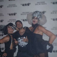 Steve Aoki Vs Thomas Gold Vs Red Carpet : Ladi Dadi Sing 2 Me Alright AXWELL Mash Up