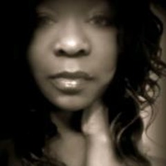 Erika Cokebottle Shawdy