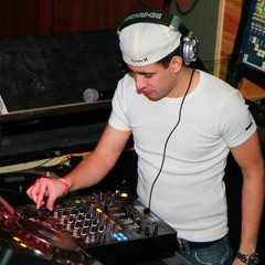 DJ Nandi
