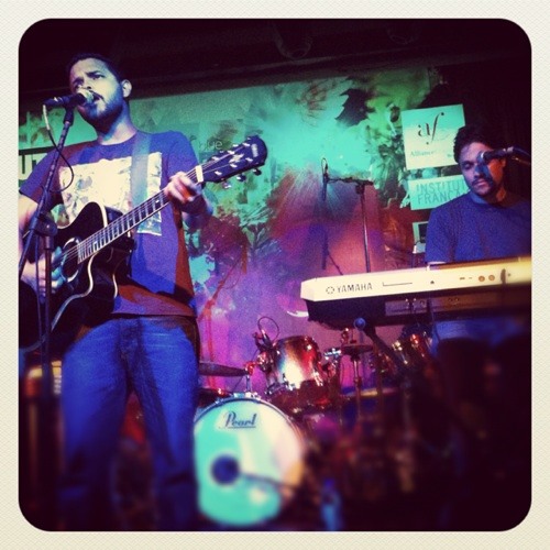 Pumped up kicks (Foster The People Cover) - LIVE at Blue Frog - Mumbai