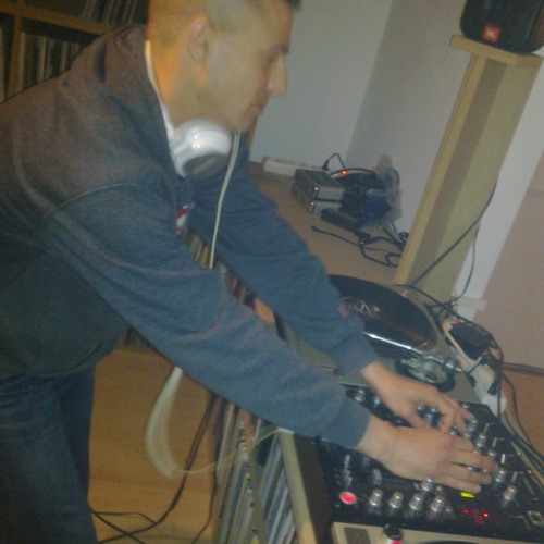 Early hardstyle mix