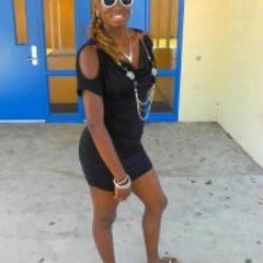 Pretty Thiick Victoria