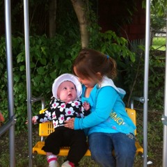 dreamshappenxx@aol.com