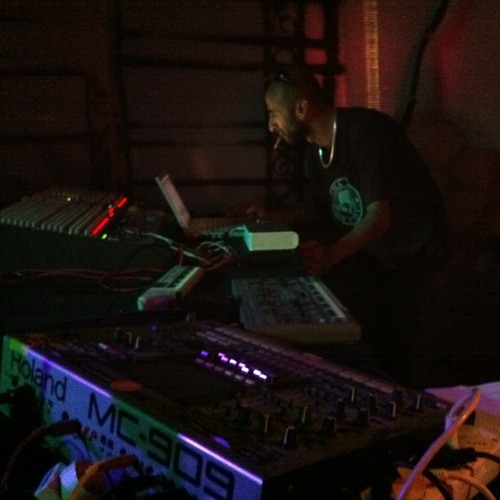Live extract (2004)