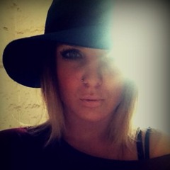 Gwenno.