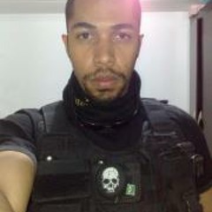 Adriano Tavares 2