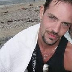 Dennis Schuy