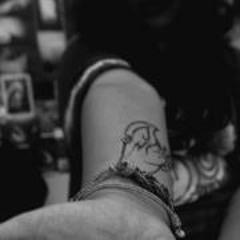 Feby Haryani 'Abeey'