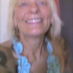 Beezknez Laine