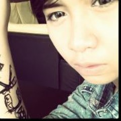 Leena Amylia . Enris