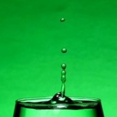 المدينة وعيناك ونعمة - عقد الجلاد