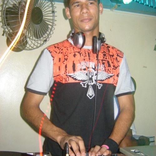 Stream Dj Ricardo Luna music | Listen to songs, albums, playlists for free  on SoundCloud
