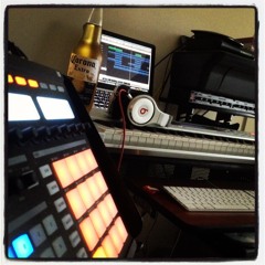Ciroc Roc (Millionairemusic01@gmail.com)