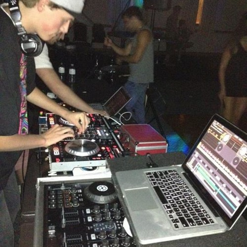 Bass Plane Ft. Wiz Kalifa and BassNectar