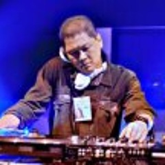 Manolet "Dj Papi" Santos