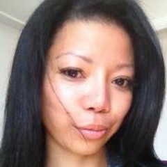 Nina Choosing Hansen