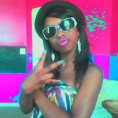 Kiyaprettyfacemoore Moore