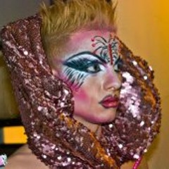 Moira De Valcartie Drag