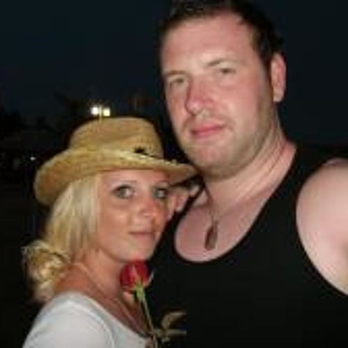 Stream Tracey Abbott music | Listen to songs, albums, playlists for