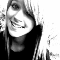 Felicity Castellaneta (: