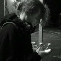 Koenig Viertelvorzwoelfte