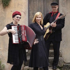 07 Track. Under Paris Skies (Sous Le Ciel De Paris)