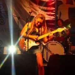 Los Tikkilyches: Che Che Cole (cover) Live Recording