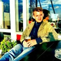 Simon Hansen 8