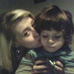 Christin Dinii Schneider