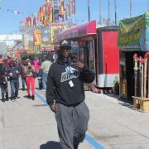 Round Of Applause : Lacrae Feat. B.O.B.