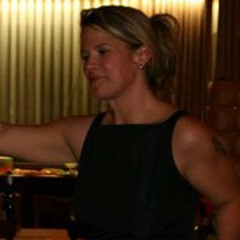 Nadine Arns