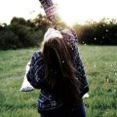 Julia Charlotte Viricel