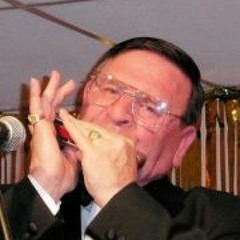 02 - Little old Wine Drinker Me