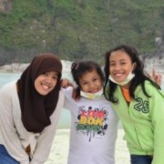 Dinia Putri Nurmansyah